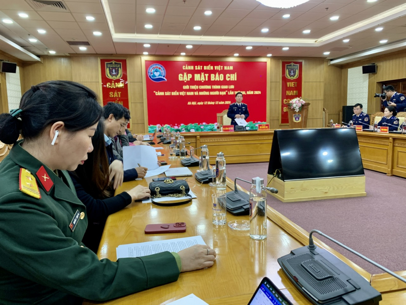 Việt Nam tăng cường hợp tác tìm kiếm cứu nạn trên biển với các nước -0