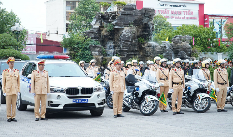 Tổ chức Lễ ra quân cao điểm tấn công trấn áp tội phạm, bảo đảm ANTT -0