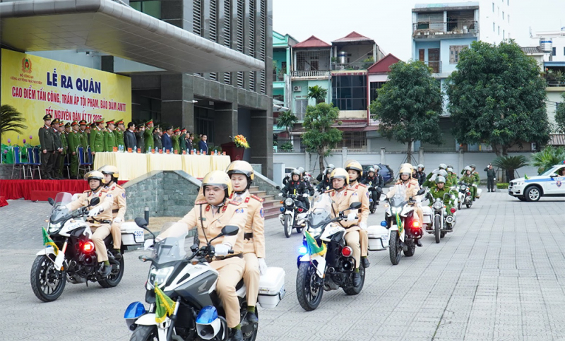 Tổ chức Lễ ra quân cao điểm tấn công trấn áp tội phạm, bảo đảm ANTT -1