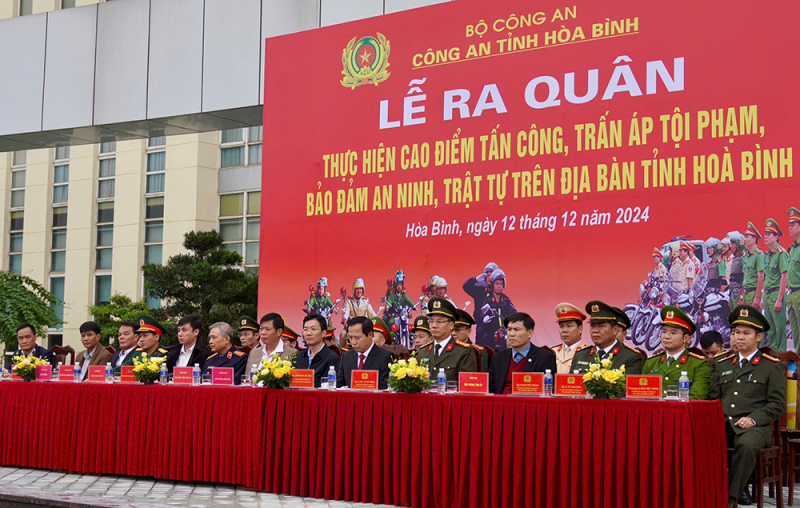 Công an các địa phương ra quân cao điểm tấn công trấn áp tội phạm, bảo đảm ANTT -1
