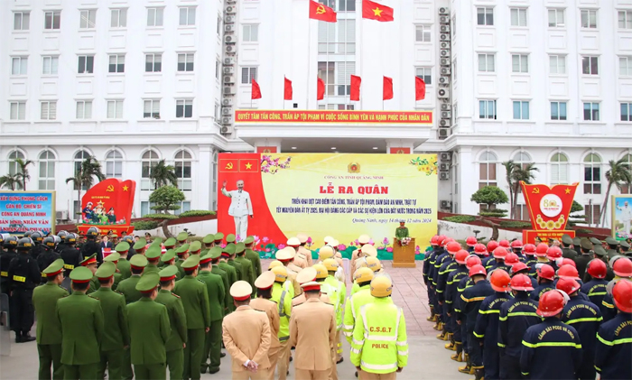 Lễ ra quân tấn công trấn áp tội phạm, bảo đảm ANTT Tết Nguyên đán Ất Tỵ 2025 -0