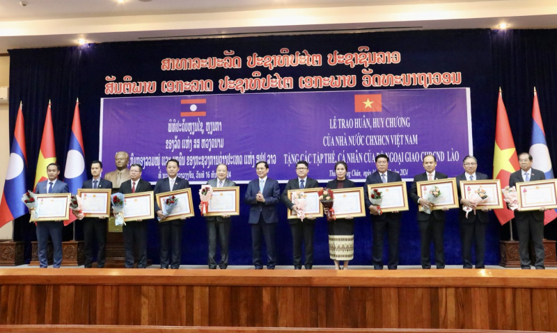 Hợp tác Việt Nam-Lào tiếp tục phát triển mạnh mẽ trên nhiều lĩnh vực -0