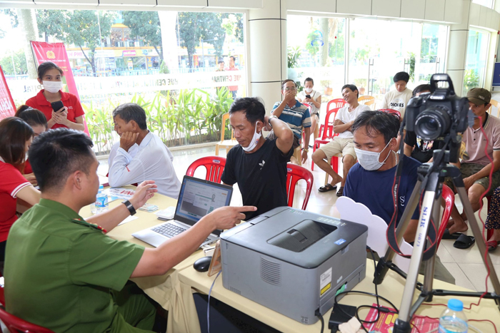 Chuyển đổi số ở Thừa Thiên Huế tạo động lực thúc đẩy phát triển kinh tế - xã hội -0