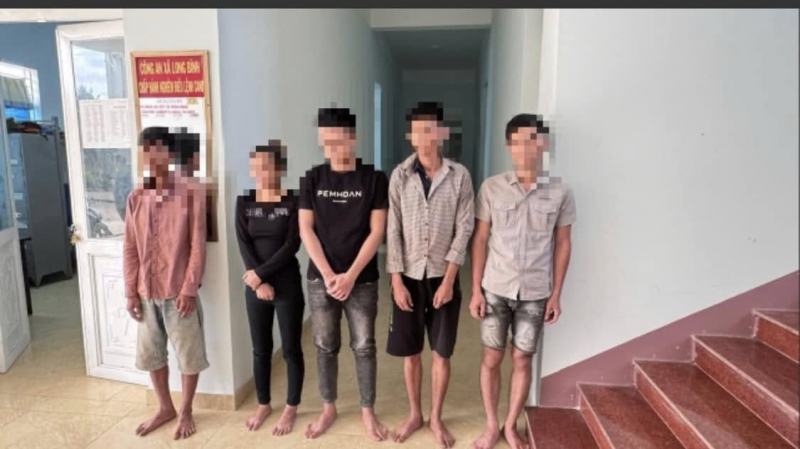 Bắt các đối tượng tổ chức sử dụng trái phép chất ma túy có súng -0