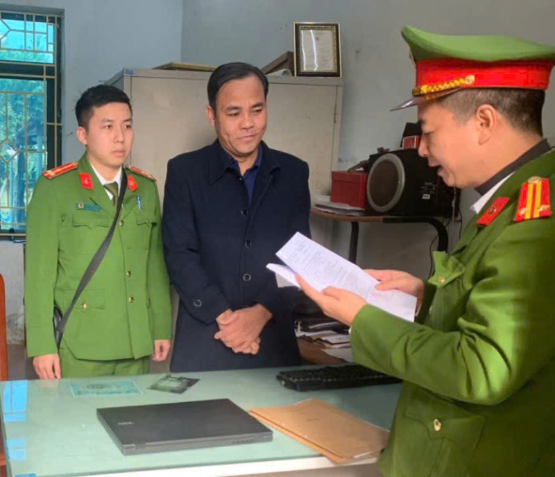 Bắt trưởng phòng thuộc Cục Thống kê tỉnh Thái Bình lừa “chạy việc” -0