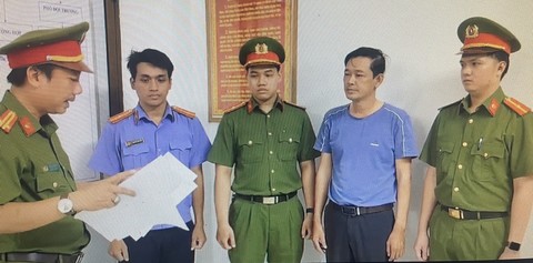 Gây thất thoát 3,3 tỷ đồng, ban quản trị cũ chung cư Miếu Nổi bị đề nghị truy tố -0