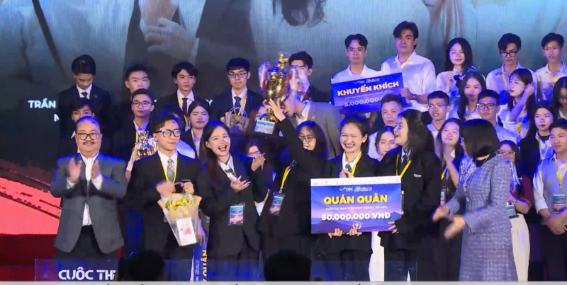Đại học Kinh tế Quốc dân đạt giải Quán quân “Sinh viên Kinh doanh số 2024” -0