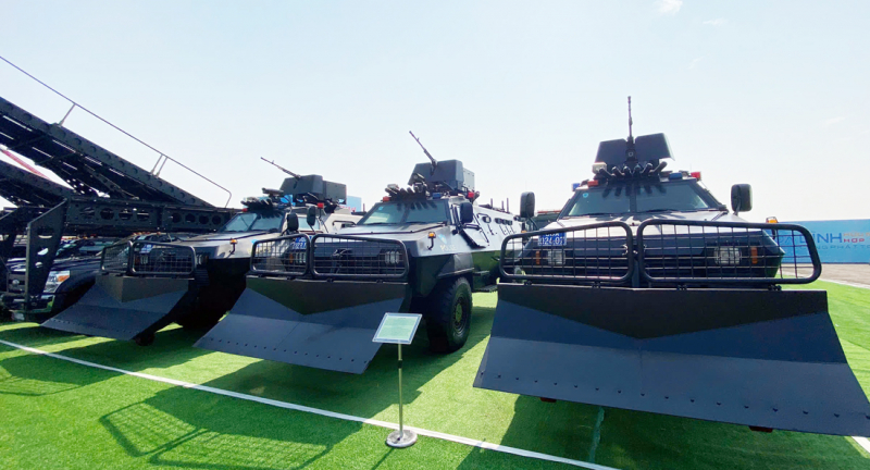 Bộ Công an tham gia Triển lãm Quốc phòng với nhiều sản phẩm mang tính ứng dụng thị trường năng động -0