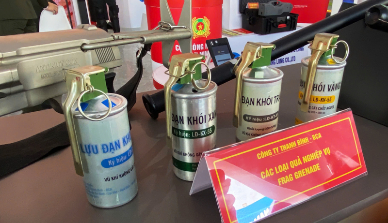 Bộ Công an tham gia Triển lãm Quốc phòng với nhiều sản phẩm mang tính ứng dụng thị trường năng động -0