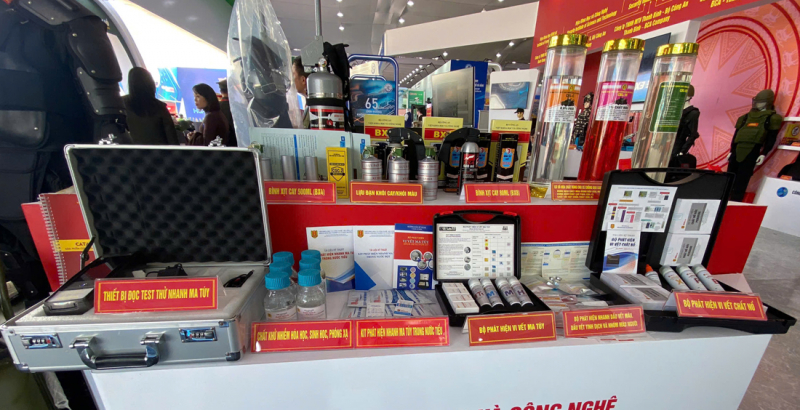 Bộ Công an tham gia Triển lãm Quốc phòng với nhiều sản phẩm mang tính ứng dụng thị trường năng động -0