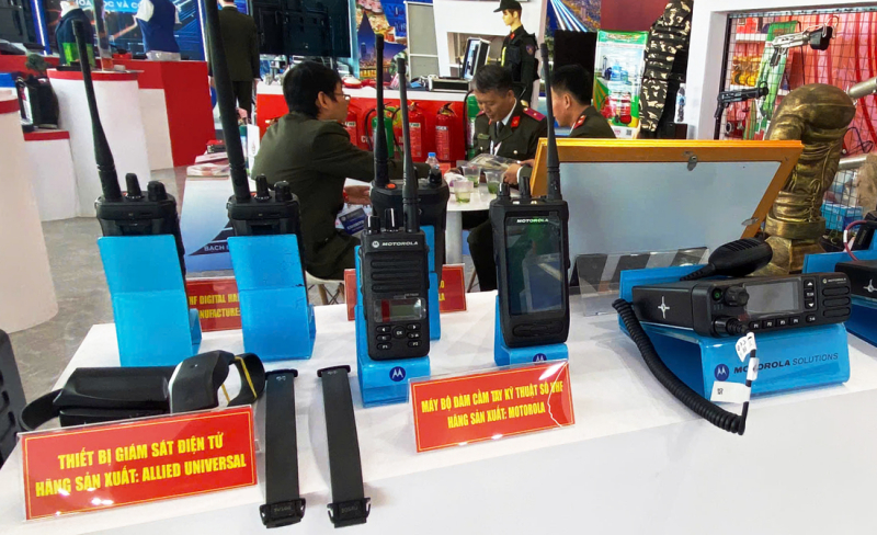 Bộ Công an tham gia Triển lãm Quốc phòng với nhiều sản phẩm mang tính ứng dụng thị trường năng động -0