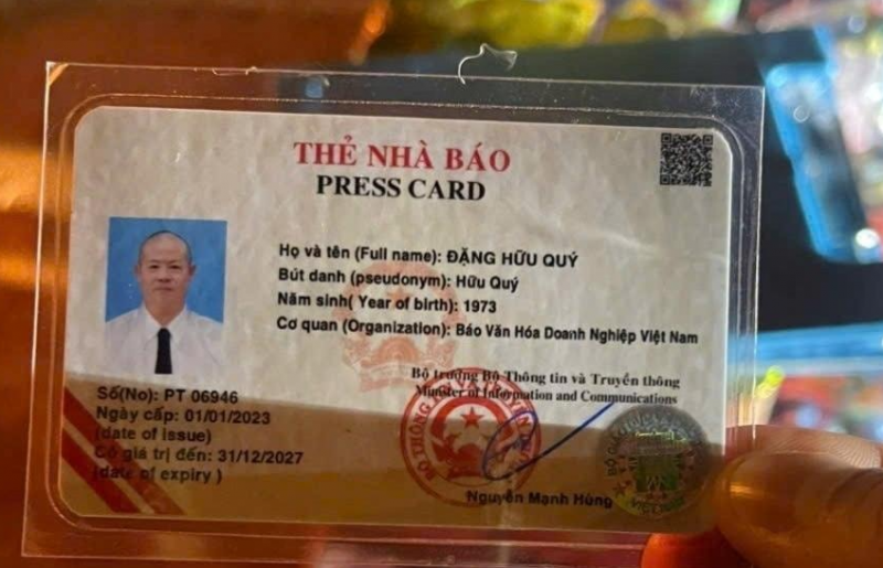 CSGT liên tiếp phát hiện, bắt giữ vận chuyển pháo nổ và vũ khí trái phép -0