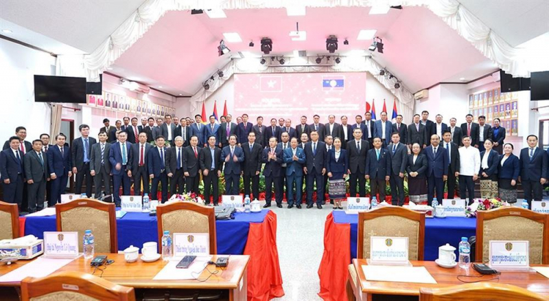 Vietnam assists Laos in building national population database -0