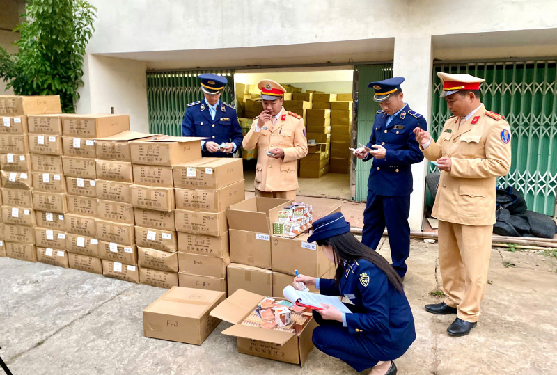 Phát hiện, thu giữ 111.000 linh kiện thuốc lá điện tử không rõ nguồn gốc xuất xứ -0