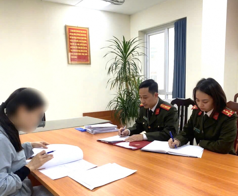 Phạt 7,5 triệu đồng người phụ nữ đăng tin sai sự thật trên mạng về vụ cháy quán cafe ở Phạm Văn Đồng -0