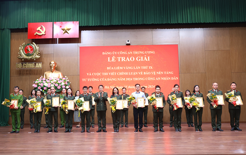 Trao Giải thưởng Búa Liềm Vàng, Cuộc thi chính luận bảo vệ nền tảng tư tưởng của Đảng trong CAND năm 2024 -0