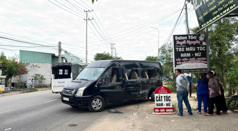 2 công nhân tử vong sau vụ tai nạn giao thông giữa hai xe ô tô -1