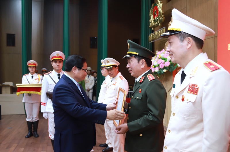 Lực lượng CAND lập nhiều chiến công, đưa đất nước bước vào kỷ nguyên văn minh, thịnh vượng -0