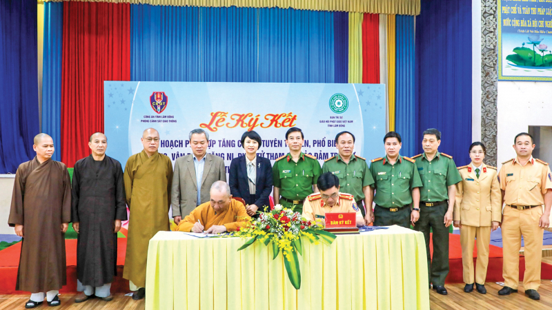 giao thong.jpg -0