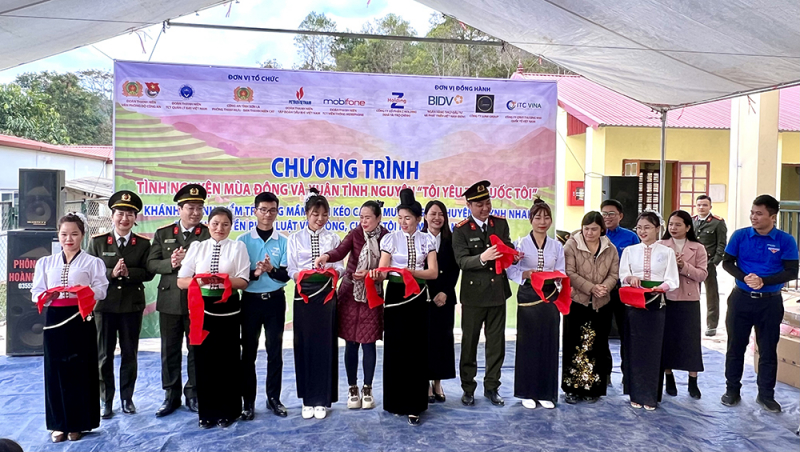 Đoàn thanh niên Văn phòng Bộ Công an phối hợp tổ chức chương trình tình nguyện đầy ý nghĩa tại Sơn La -0