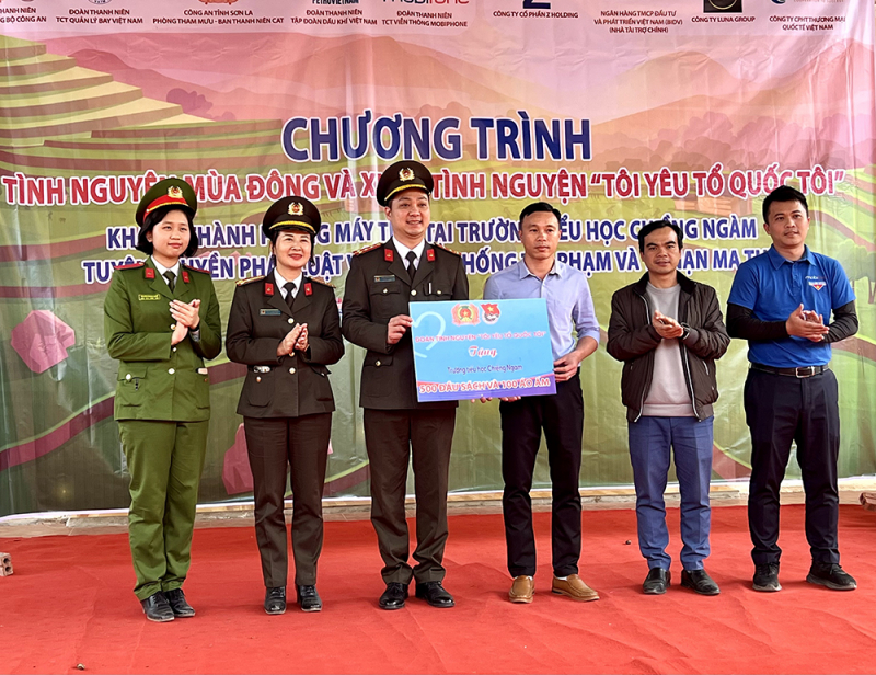 Đoàn thanh niên Văn phòng Bộ Công an phối hợp tổ chức chương trình tình nguyện đầy ý nghĩa tại Sơn La -0