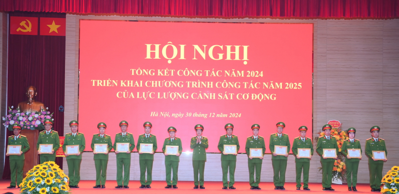 Lực lượng CSCĐ phát huy vai trò nòng cốt bảo vệ an ninh quốc gia, bảo đảm trật tự, an toàn xã hội -0