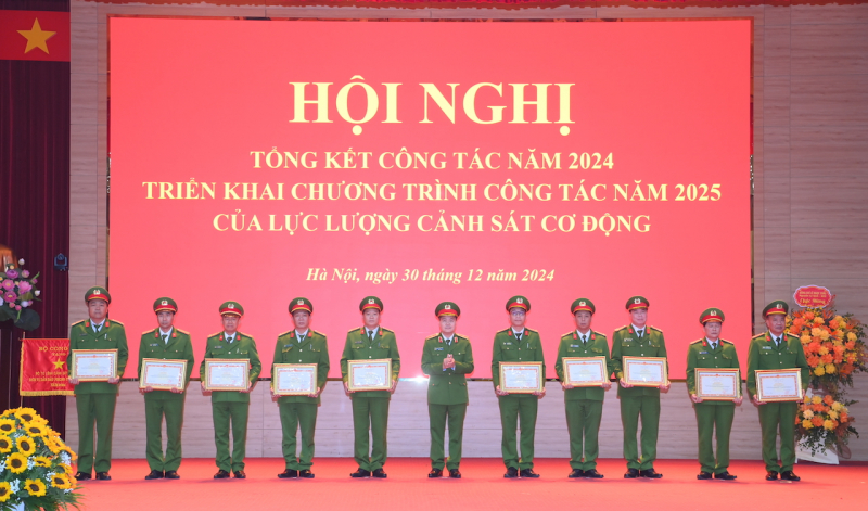 Lực lượng CSCĐ phát huy vai trò nòng cốt bảo vệ an ninh quốc gia, bảo đảm trật tự, an toàn xã hội -0