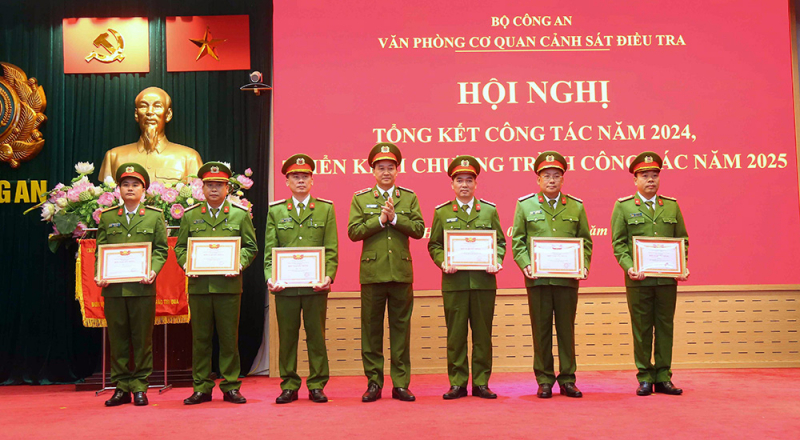 2 trao khen 4.jpg -2