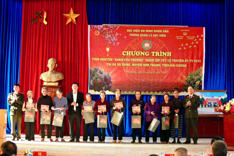 Học viện ANND mang