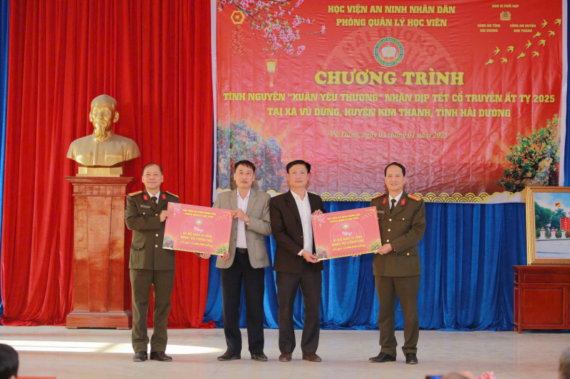 Học viện ANND mang