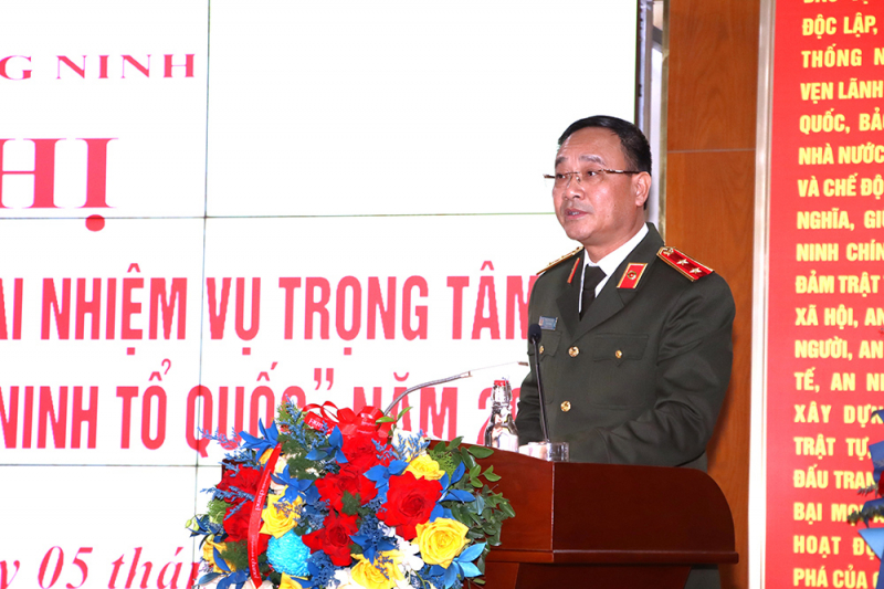 Công an Quảng Ninh phát động phong trào thi đua Vì ANTQ năm 2025 -0