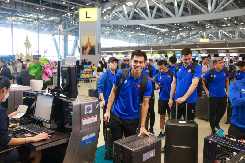 Vietnam Airlines provides business class tickets to the Vietnam football team