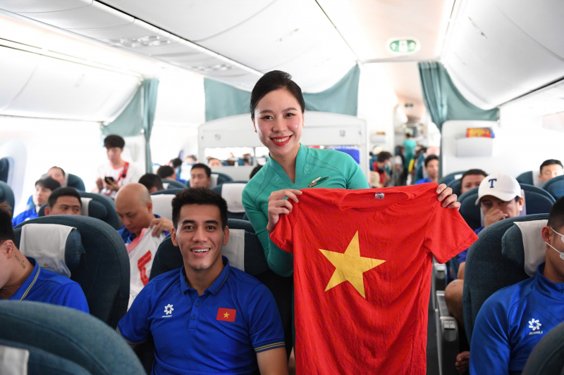 VN Airlines provides business class tickets to the Vietnam football team