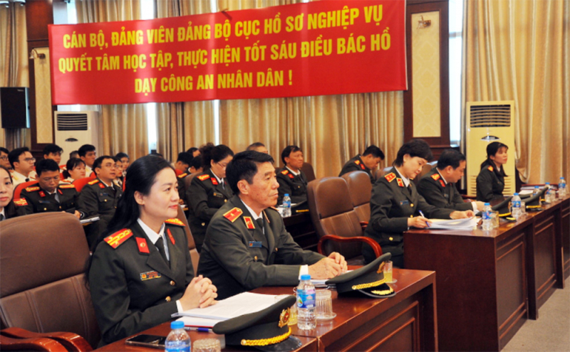 Cục Hồ sơ nghiệp vụ đẩy mạnh chuyển đổi số, ứng dụng công nghệ thông tin trong công tác hồ sơ -0