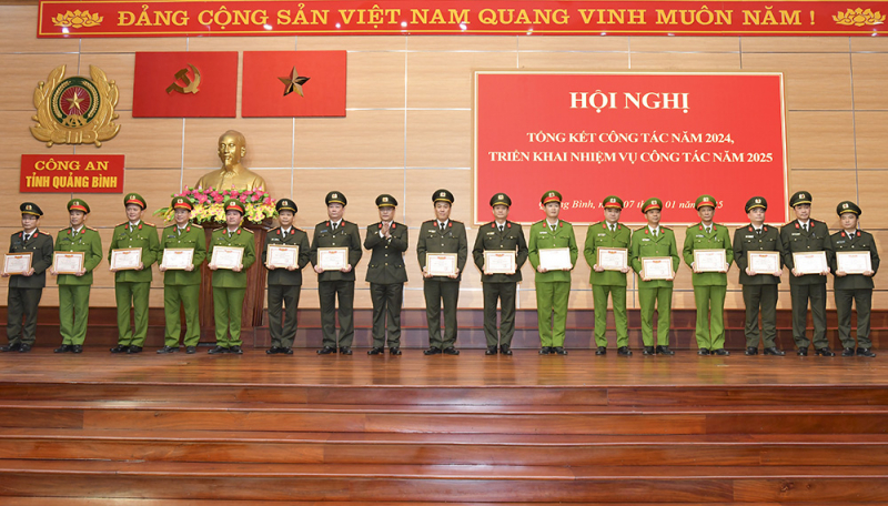 Công an tỉnh Quảng Bình triển khai nhiệm vụ công tác Công an năm 2025 -1