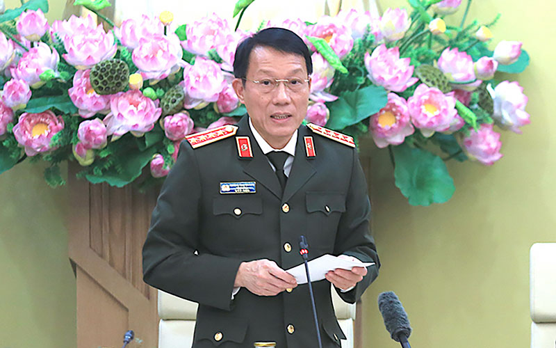 Xây dựng pháp luật để phục vụ phát triển kinh tế xã hội và nhân dân -0