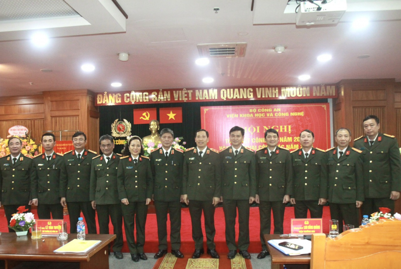 Viện Khoa học và công nghệ -0