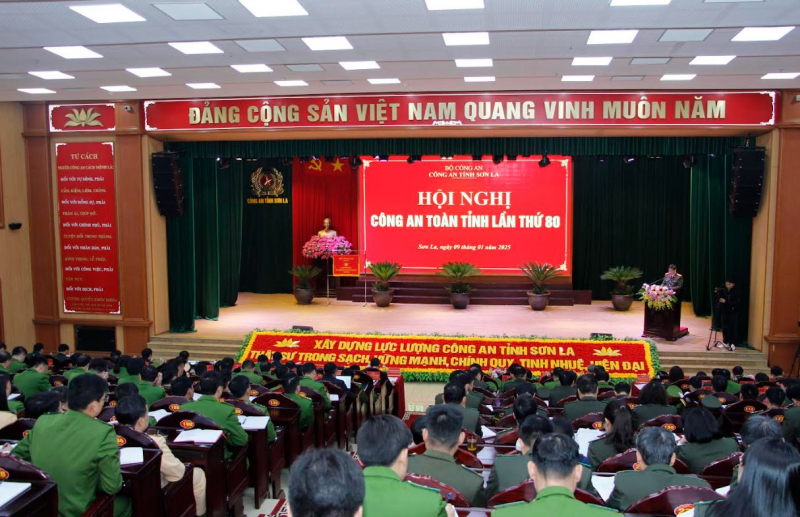 Đấu tranh mạnh các loại tội phạm giữ bình yên địa bàn -0