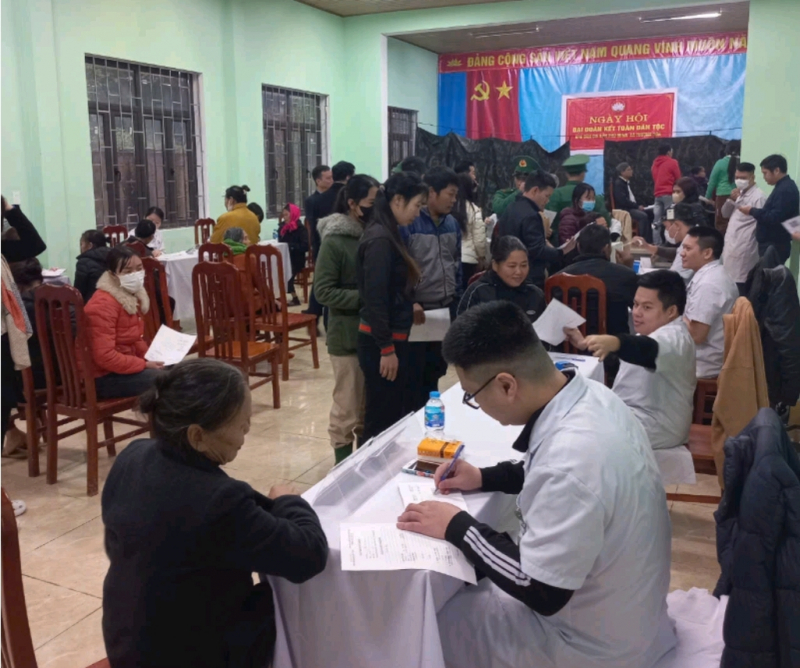 Gửi thêm sắc xuân tới đồng bào vùng cao Minh Hóa -0