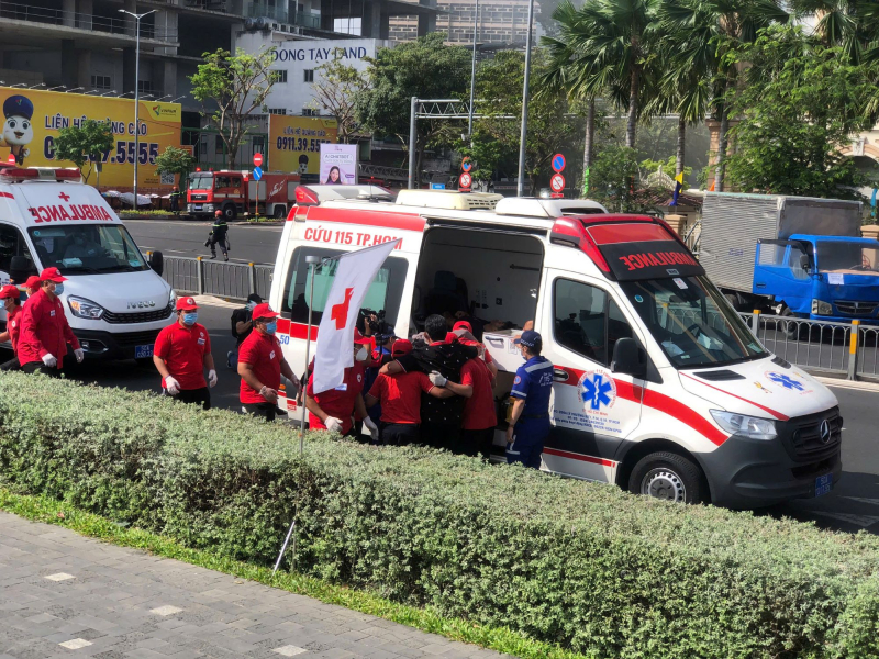 Hơn 7.200 người tham gia diễn tập xử lý tình huống cháy nổ tại các lễ hội đông người -1