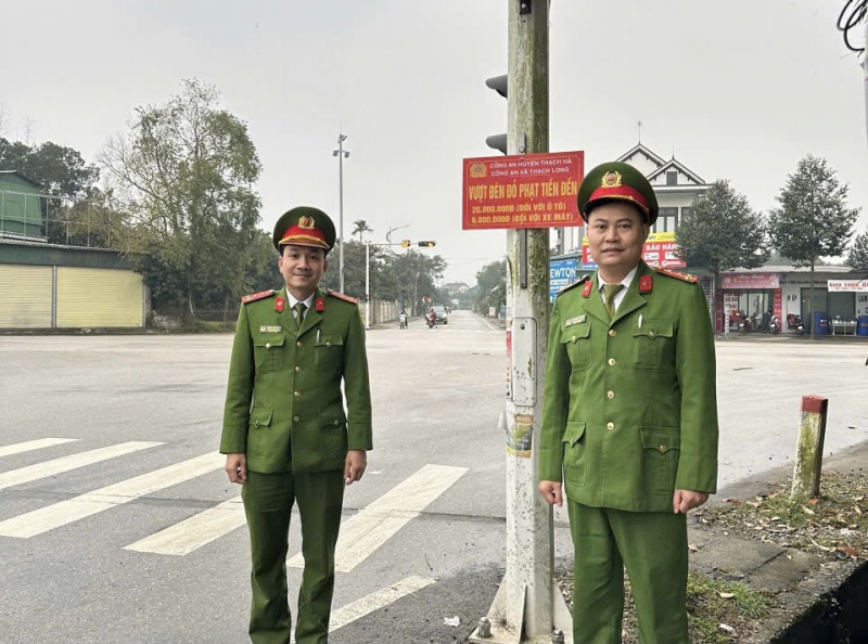 Công an Hà Tĩnh lắp nhiều cách làm hay nâng cao ý thức chấp TTATGT -0