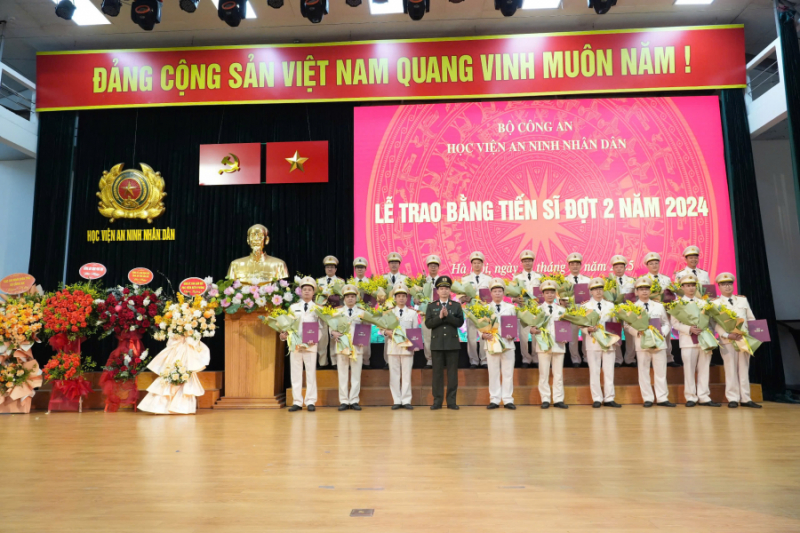 Học viện ANND khai giảng khóa nghiên cứu sinh 29 và trao bằng tiến sĩ năm 2024 -0