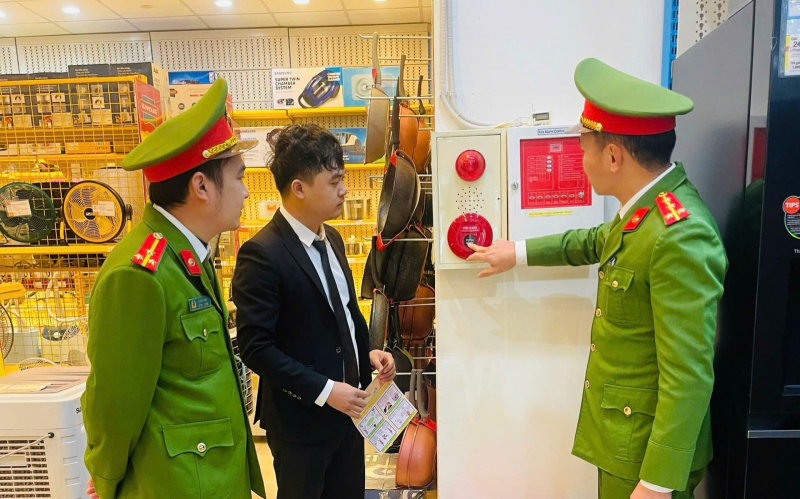 Tăng cường biện pháp PCCC tại các cơ sở có nguy cơ cháy nổ -0