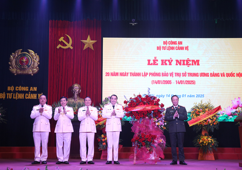 Tiếp tục bảo đảm tuyệt đối an ninh, an toàn trụ sở Trung ương Đảng và Quốc hội -0