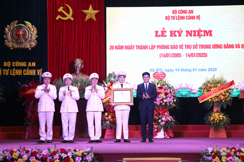 Tiếp tục bảo đảm tuyệt đối an ninh, an toàn trụ sở Trung ương Đảng và Quốc hội -0