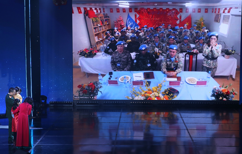 Bảo vệ Tổ quốc từ sớm, từ xa bằng những biện pháp hòa bình -0