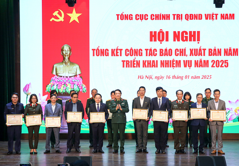 Công tác báo chí, xuất bản trong Quân đội tích cực đổi mới, nâng cao chất lượng -0