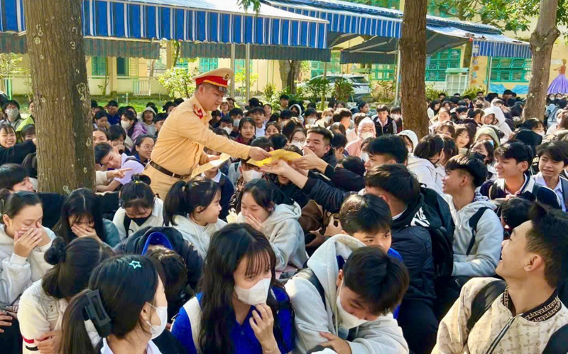 Ý thức người tham gia giao thông được nâng cao, tai nạn giảm sâu -0