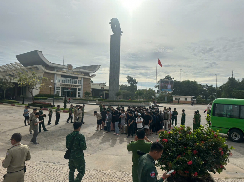 Cục CSHS triệt xóa nhiều ổ nhóm tội phạm lập công ty, ngồi ở nước ngoài lừa đảo về trong nước -0