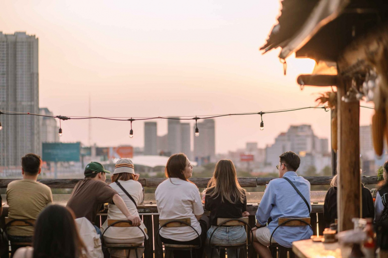 t%3f chênh vênh rooftop du khách có th%3f ng%3fm nh%3fng chuy%3fn tàu r%3fi ga nuôi nh%3fng u%3fc mo-%3fnh internet.jpg -2